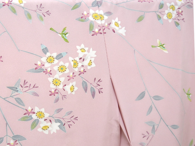 南天うつぎに小鳥 作：藤村建雄