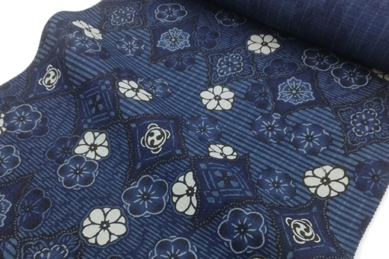 城間栄市作 琉球藍型 九寸帯名古屋帯「梅に菱霞」